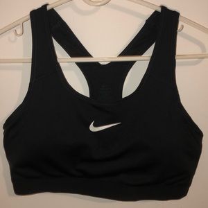 Nike Dri-Fit Sports Bra 🥵